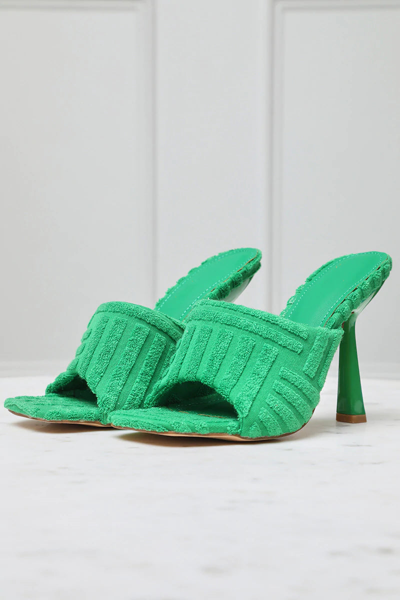 Resort Vibes-Green